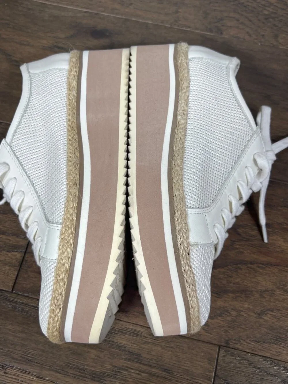 DOLCE VITA Women's Telah Mesh Leather Platform Sneaker Ivory Sz 6 EUC